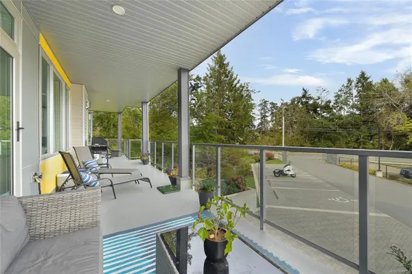 North Saanich, BC V8L 5S7,10660 McDonald Park Rd #206