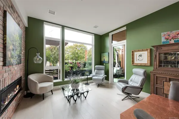 Esquimalt, BC V9A 0H5,1216 Carlisle Ave #107