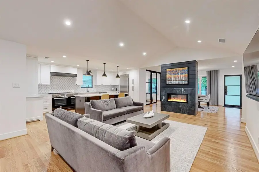 4423 Springside Lane, Dallas, TX 75214