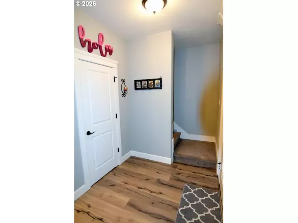 Salem, OR 97306,2335 MAPLEWOOD DR N