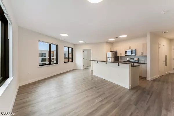 City Of Orange Twp., NJ 07050,72 S Essex Ave #213