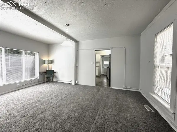 Pueblo, CO 81001,724 E 7th ST