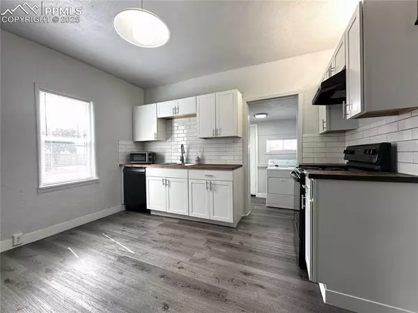 Pueblo, CO 81001,724 E 7th ST