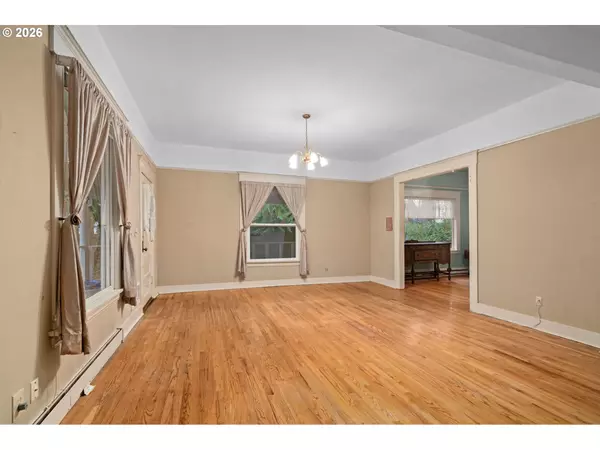 Forest Grove, OR 97116,1643 CEDAR ST