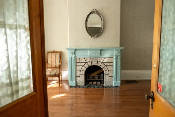 Toronto C08, ON M5A 2T5,267 Seaton ST