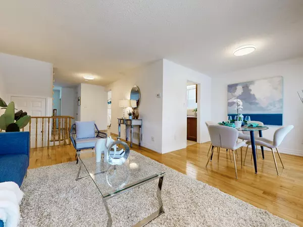 Toronto E05, ON M1W 3N2,30 Eagleview CRES