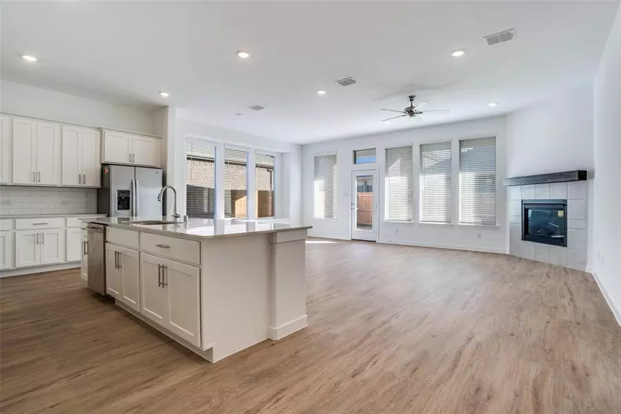 816 Warleggan Way, Mckinney, TX 75069