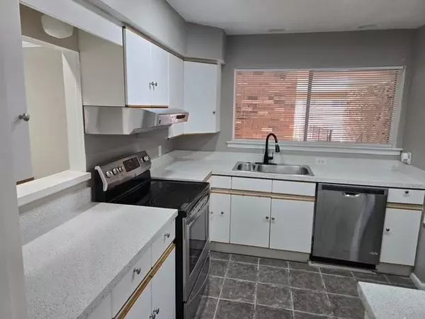 Dallas, TX 75230,7812 Royal Lane #210