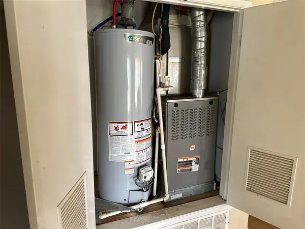 Robinson, TX 76706,140 Brewster Street