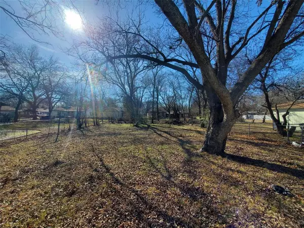 Dallas, TX 75217,8706 Cardella Avenue