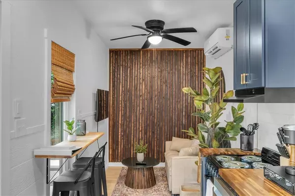 Brenham, TX 77833,1501 Clay Street