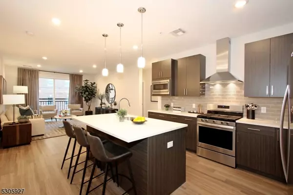 Morristown Town, NJ 07960,30 Court St A 201