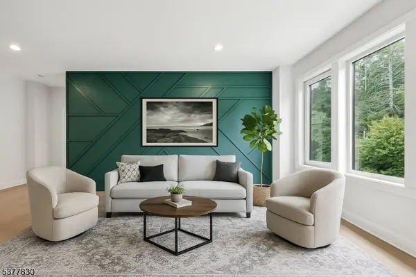 11 Eagles Nest Ter, West Milford Twp., NJ 07480