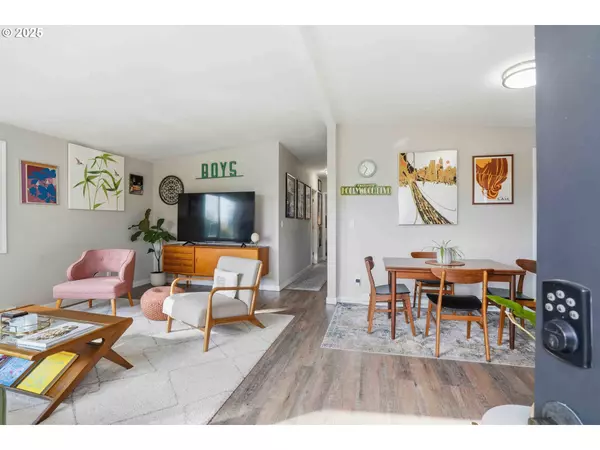 Portland, OR 97219,7323 SW 4TH AVE