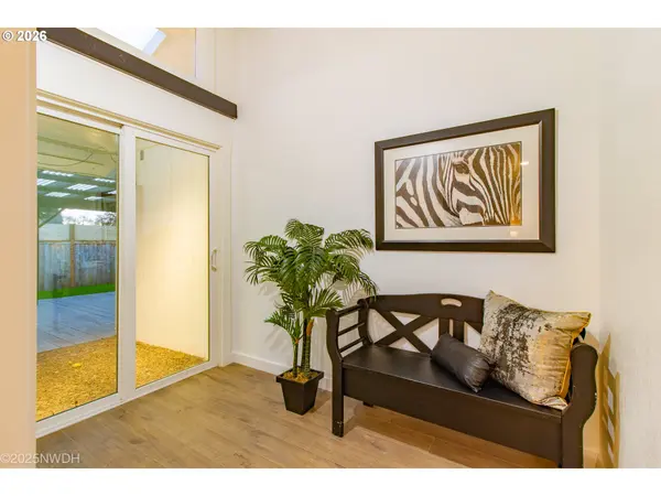 Eugene, OR 97404,1682 HEMLOCK ST