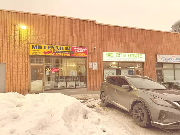 Toronto E07, ON M1S 5C6,2370 Midland AVE #B8