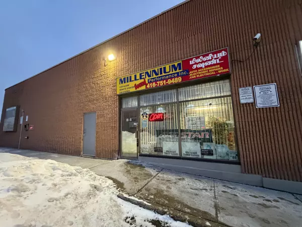 Toronto E07, ON M1S 5C6,2370 Midland AVE #B8