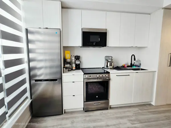 Toronto E02, ON M4C 0B1,2369 Danforth AVE #804