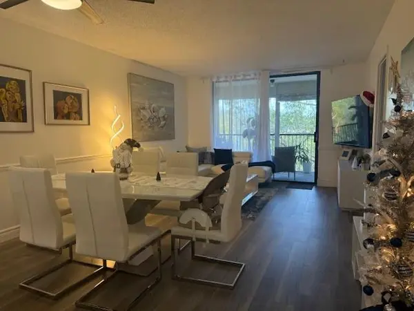 Plantation, FL 33317,6800 Cypress Rd #512