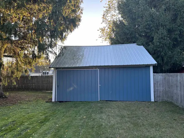 East Tawas, MI 48730,203 Adams