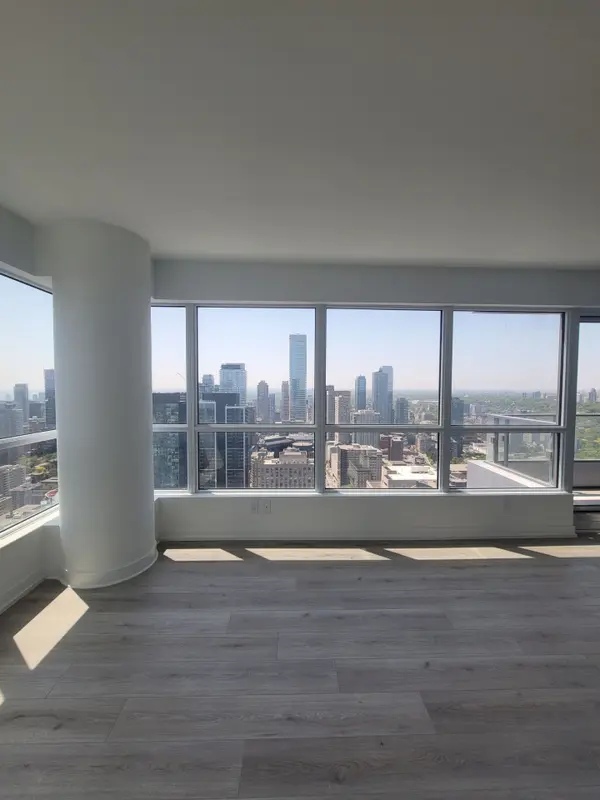 Toronto C08, ON M4W 1H7,395 Bloor ST E #4602