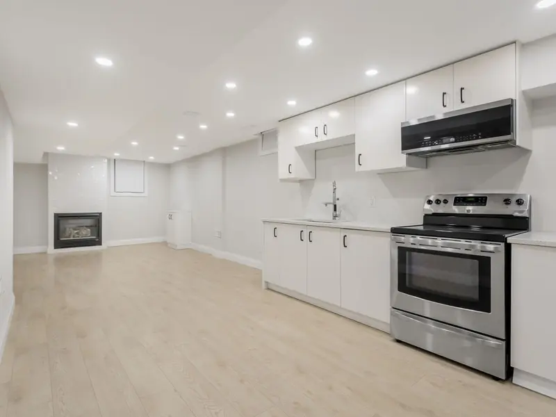 3551 Wass CRES #LOWER, Oakville, ON L6L 6G2