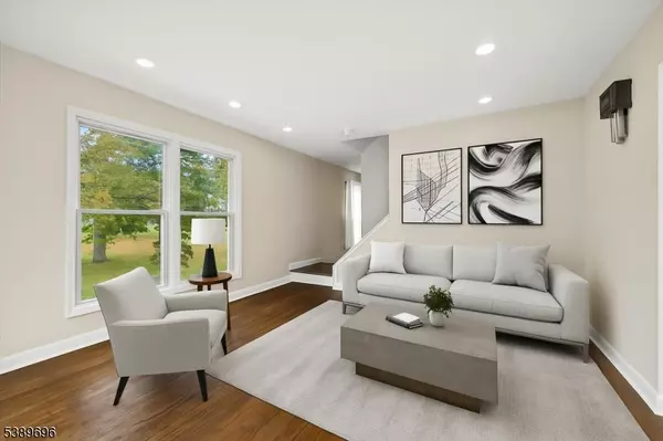 Morris Twp., NJ 07960,8 Mendham Ave