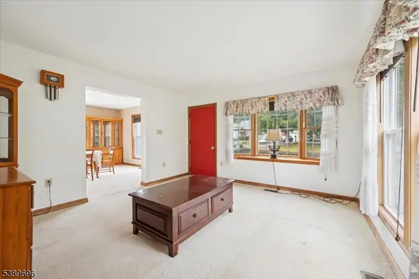 Morris Twp., NJ 07960,8 Mendham Ave