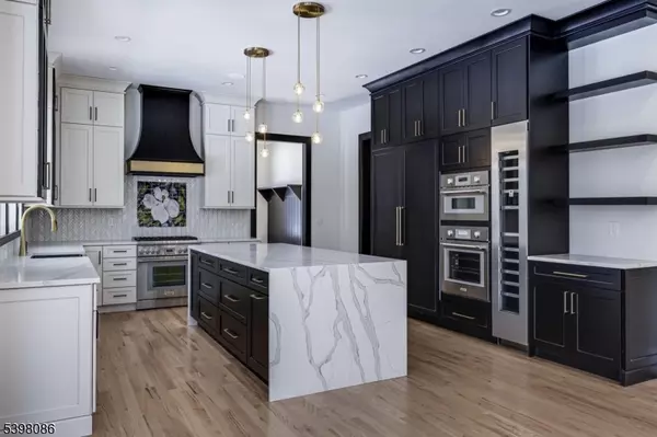 Green Brook Twp., NJ 08812,6 Harlow Pointe Cove