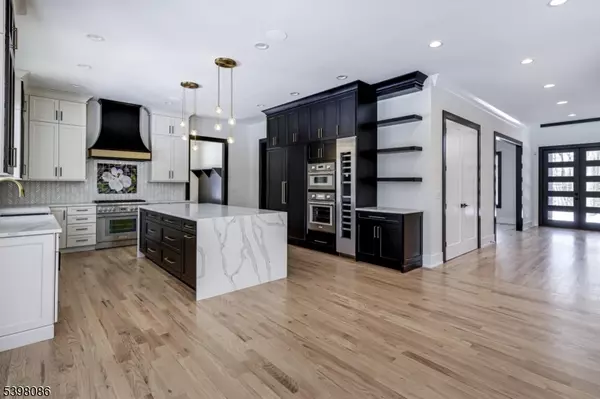 Green Brook Twp., NJ 08812,6 Harlow Pointe Cove