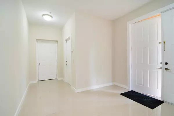 Fort Lauderdale, FL 33332,2877 Kinsington Cir #2877