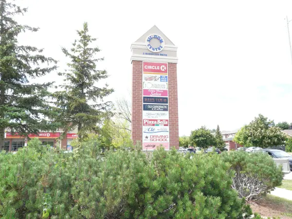 2 Marsellus DR #10, Barrie, ON L4N 0Y4