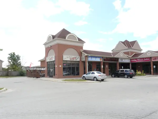 Barrie, ON L4N 0Y4,2 Marsellus DR #10