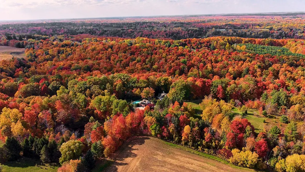 1251 Britannia RD, Burlington, ON L7P 0E7