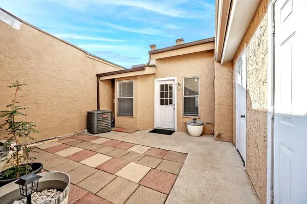 Carrollton, TX 75007,1837 Amber Lane