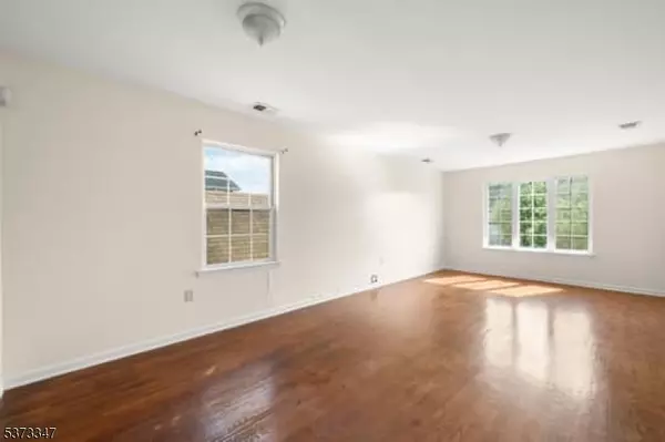 Elizabeth City, NJ 07206,425 Fulton St