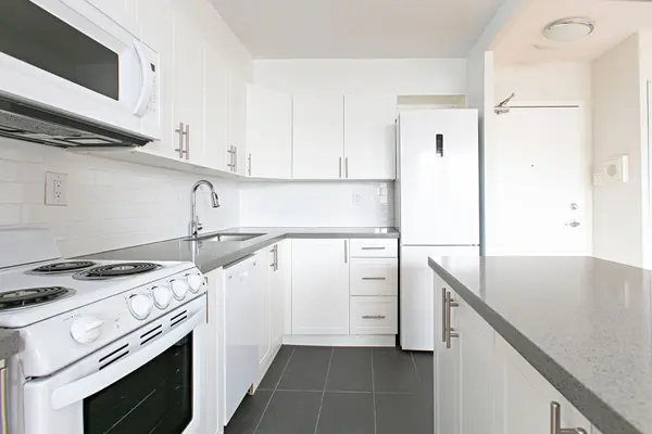 Toronto C01, ON M5S 2H8,666 Spadina AVE #2403