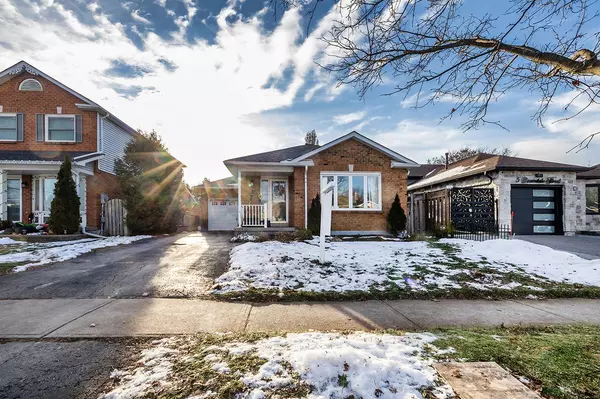 Clarington, ON L1E 1S2,3 Devondale ST