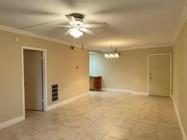 Oakland Park, FL 33311,659 W Oakland Park Blvd #120C