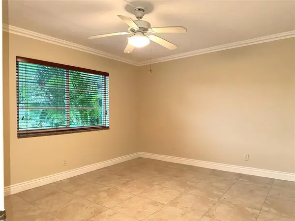 Oakland Park, FL 33311,659 W Oakland Park Blvd #120C