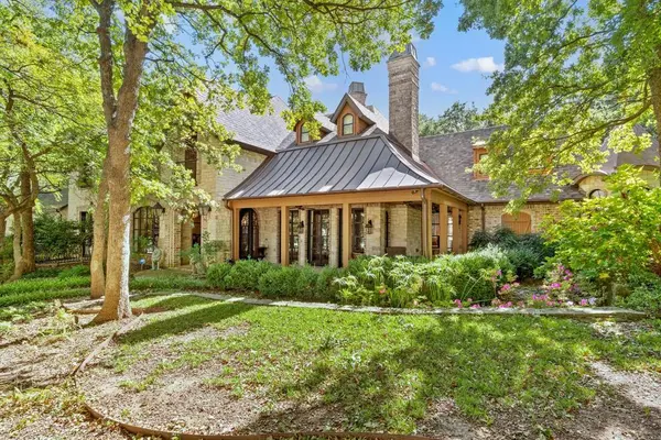 Southlake, TX 76092,830 Simmons Court