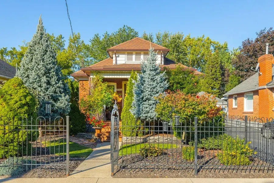 4447 Second AVE, Niagara Falls, ON L2E 4H1