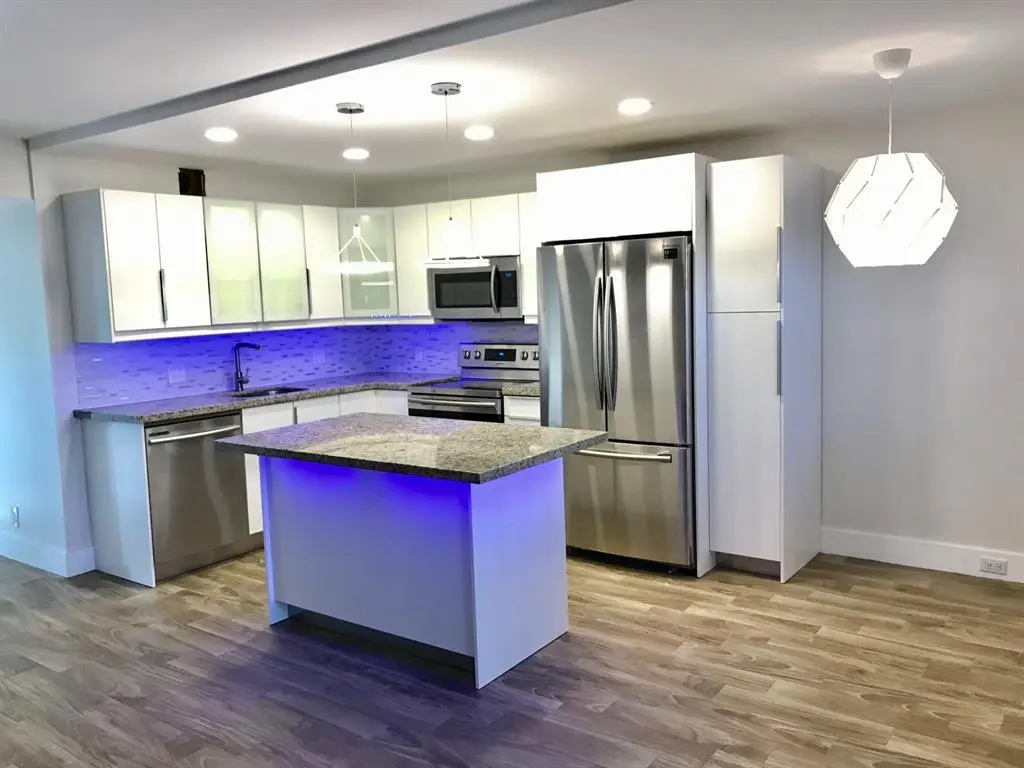 Hollywood, FL 33027,300 SW 134th Way #E210