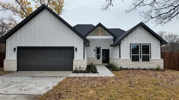 Lewisville, TX 75067,810 Foxwood Place