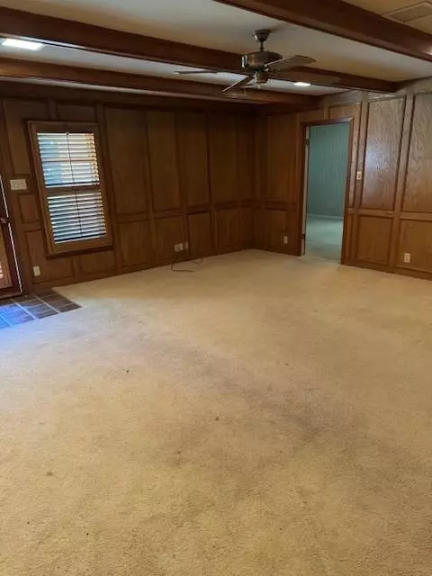 Whitesboro, TX 76273,406 N Union