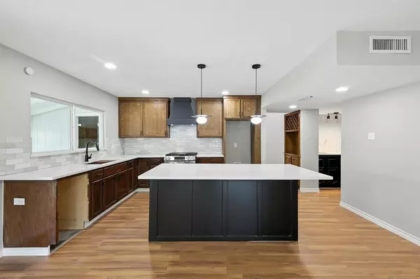 Garland, TX 75043,2801 Ashglen Drive