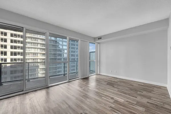 Toronto C01, ON M5V 0G8,20 Bruyeres Mews #1110