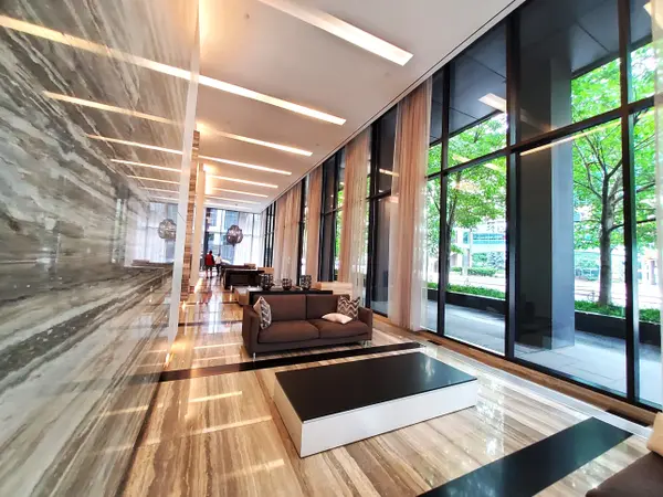 110 Charles ST E #4005, Toronto C08, ON M4Y 1T5