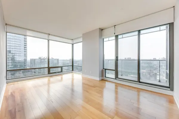 Toronto C02, ON M4W 1L4,18 Yorkville AVE #3204