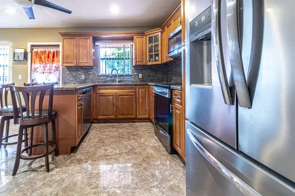 Fort Lauderdale, FL 33312,661 SW 28th Way